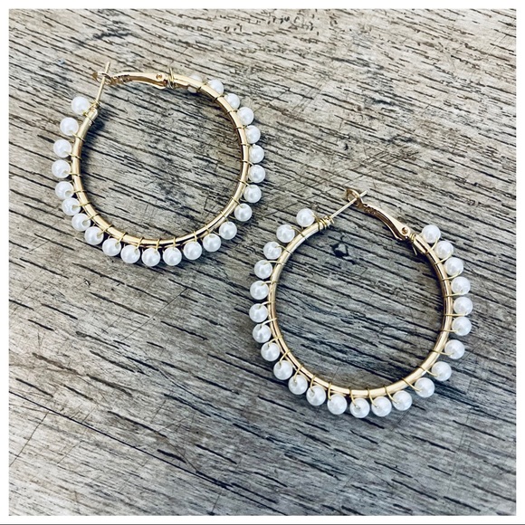 ShopEvelynne Jewelry - Fabulous Pearl trim hoop earrings